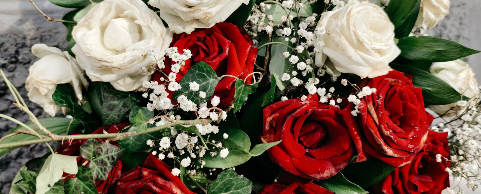 Swept Off Your Feet: Dreamy Valentine’s Wedding Ideas